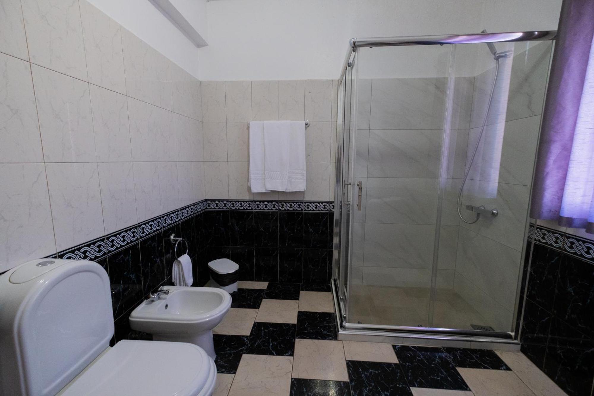 Residencial Familia Hotel Machico  Exterior photo