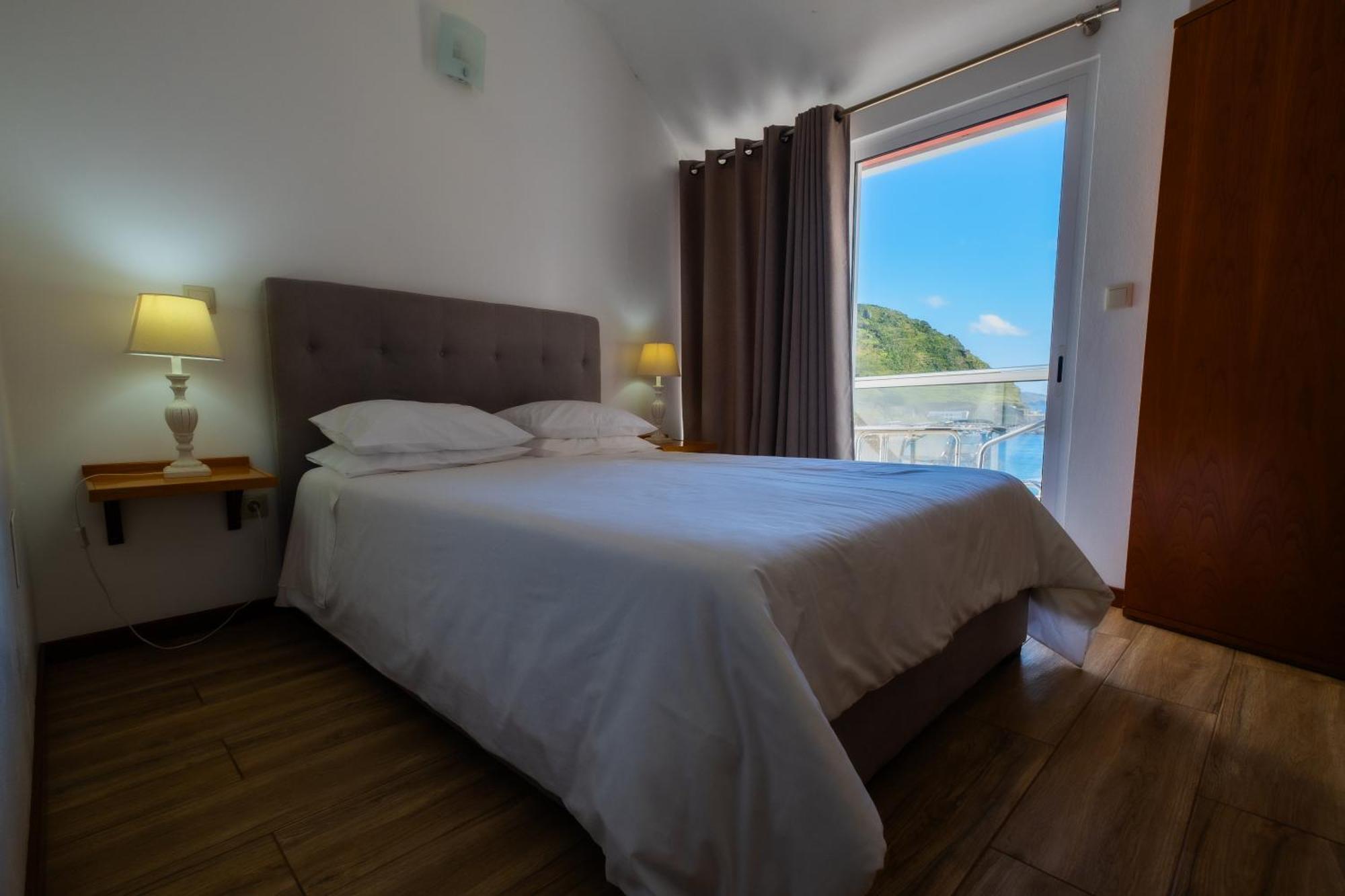 Residencial Familia Hotel Machico  Exterior photo