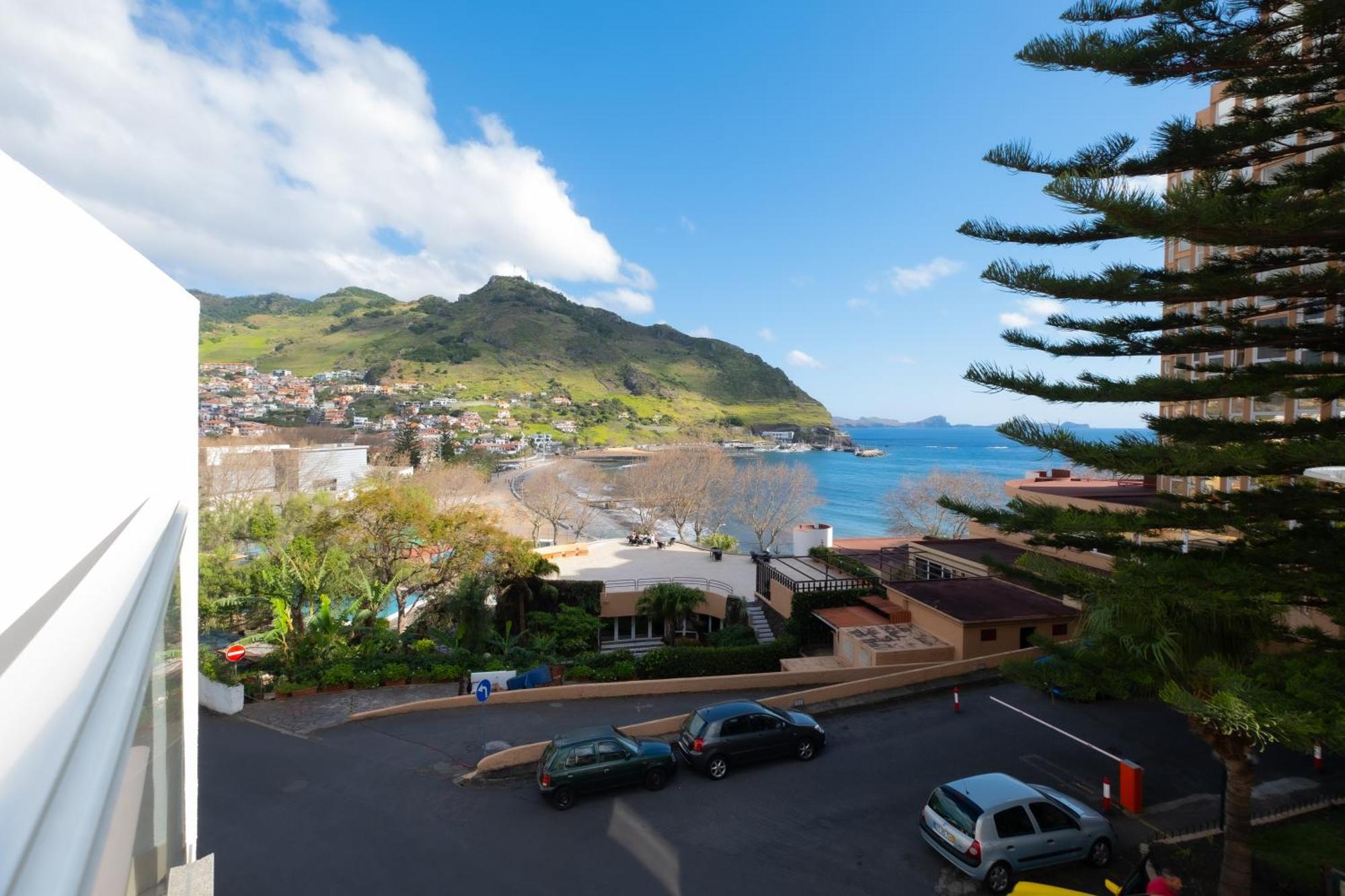 Residencial Familia Hotel Machico  Exterior photo